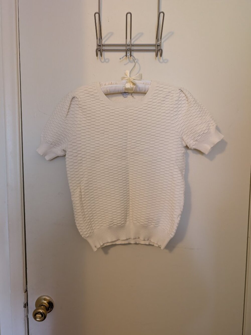 Bela nyc Off-White Textured Knit Top with Puff Sleeves Size M